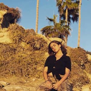 Meet your Posher, Phoebe